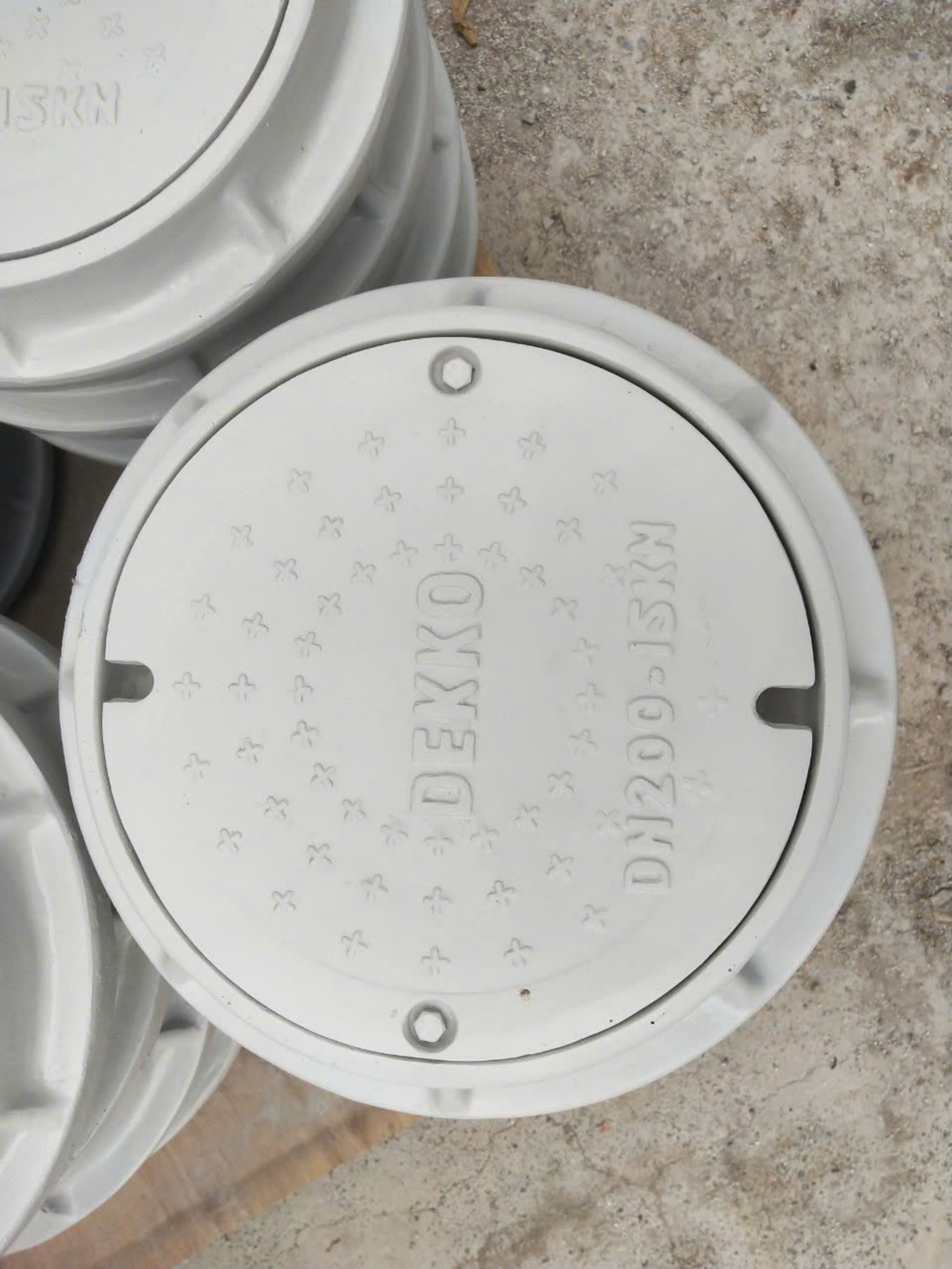 Nắp Ganivo Composite - Ảnh 6