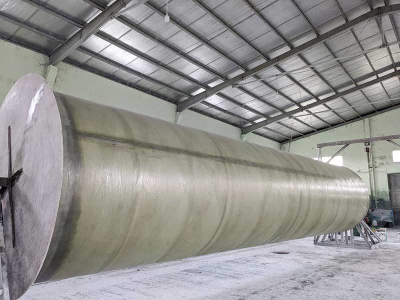 Bồn hóa chất Composite trụ ngang